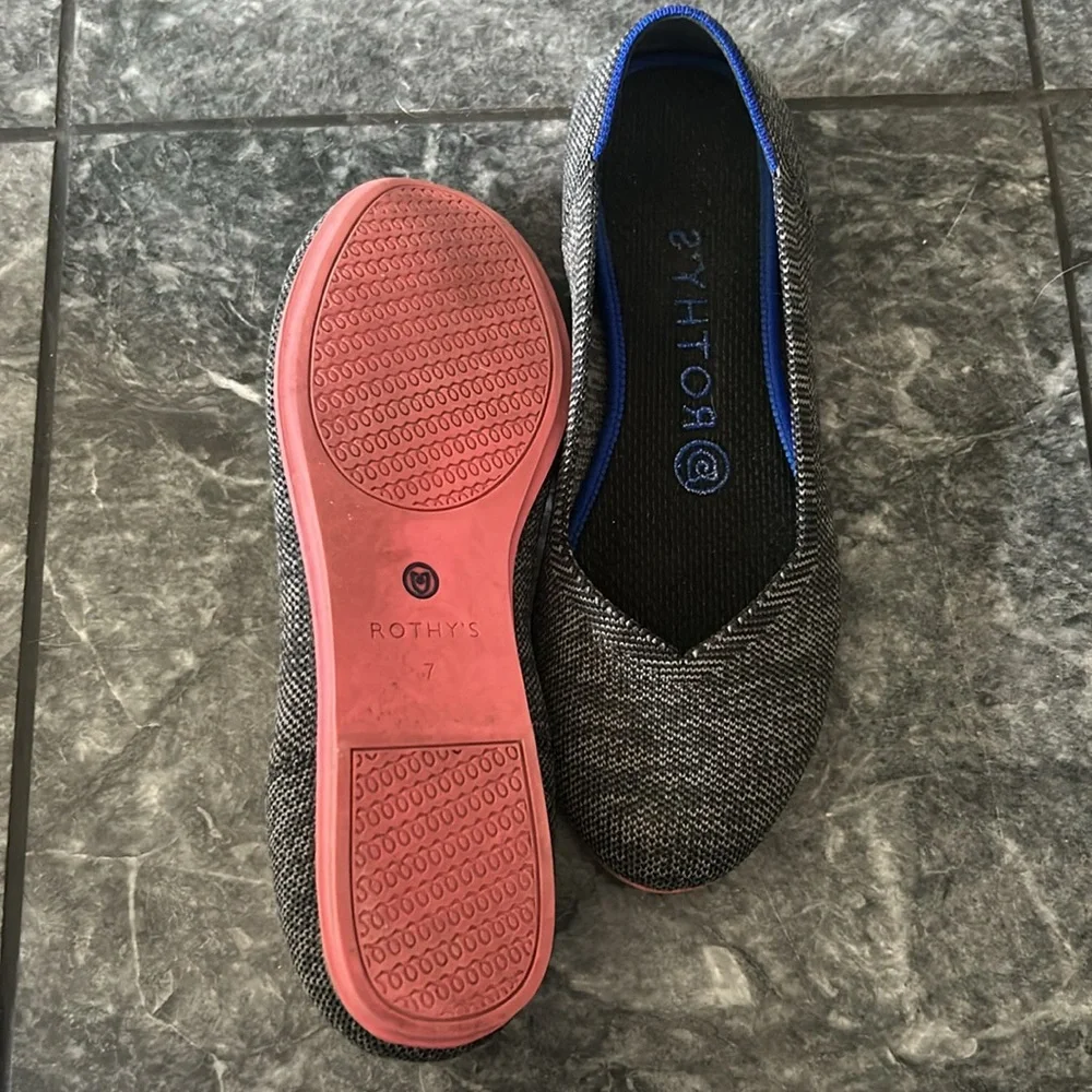 Gray/black Rothy’s. - Picture 2 of 2